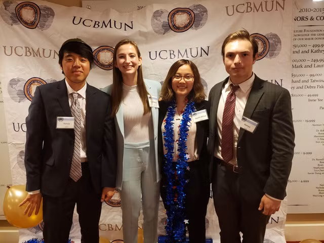 Cô gái làng chài trở thành người tư vấn chiến lược tại Hoa Kỳ ảnh 4