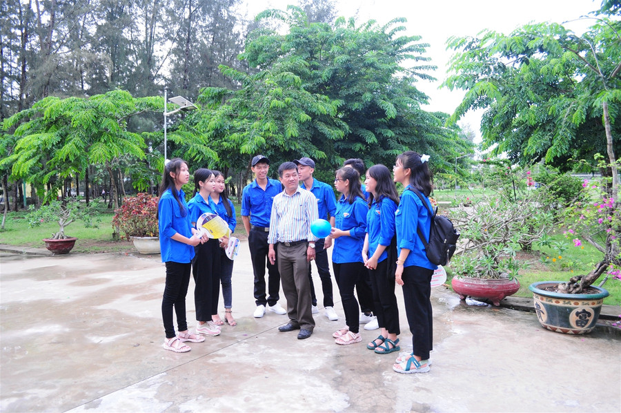 Trải nghiệm làm sinh viên tại đại học giữa lòng đô thị xanh ảnh 7