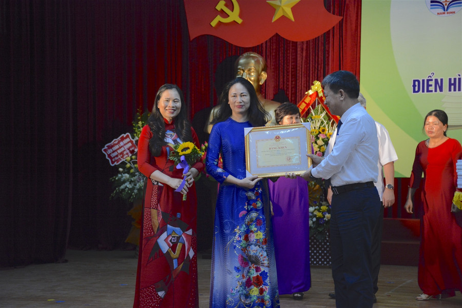 Ngành GD Nam Định vinh danh điển hình tiên tiến giai đoạn 2015 – 2020 ảnh 1