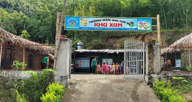 Thương lắm cô trò mầm non bản Xum! ảnh 1 Thương lắm cô trò mầm non bản Xum! ảnh 1