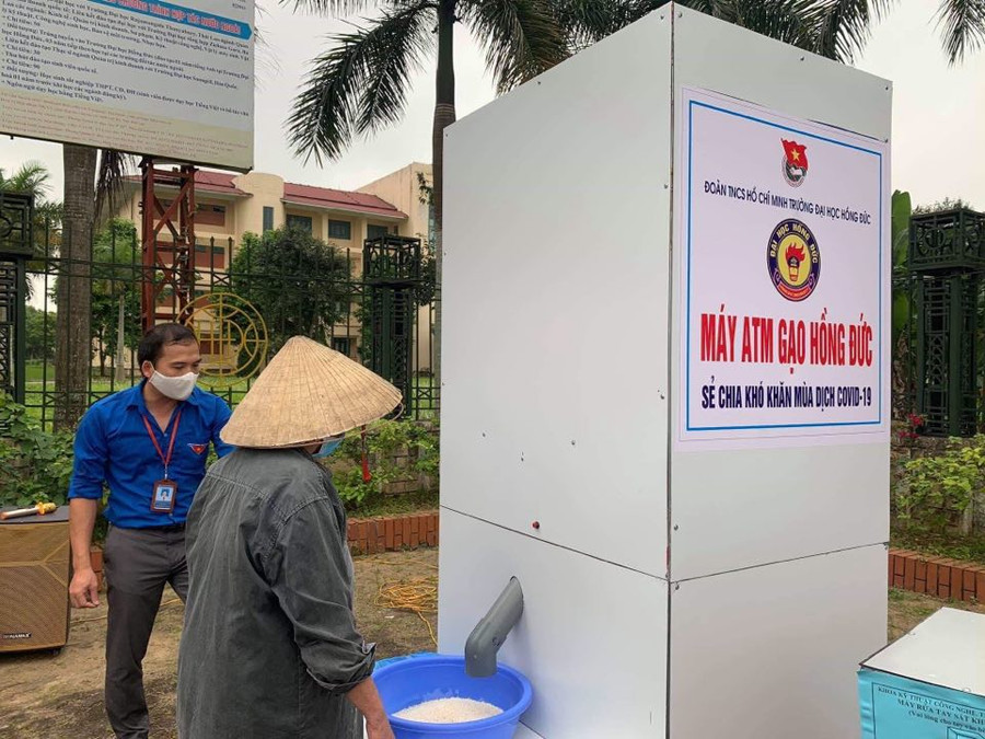 Máy ATM gạo của trường đại học đến với người nghèo Thanh Hóa ảnh 2 Máy ATM gạo của trường đại học đến với người nghèo Thanh Hóa ảnh 2