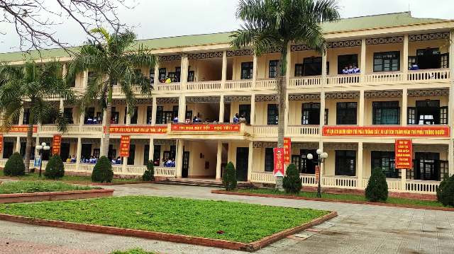 Vì sao nhiều trường THPT công lập Thanh Hóa không tuyển đủ chỉ tiêu lớp 10? ảnh 2 Vì sao nhiều trường THPT công lập Thanh Hóa không tuyển đủ chỉ tiêu lớp 10? ảnh 2