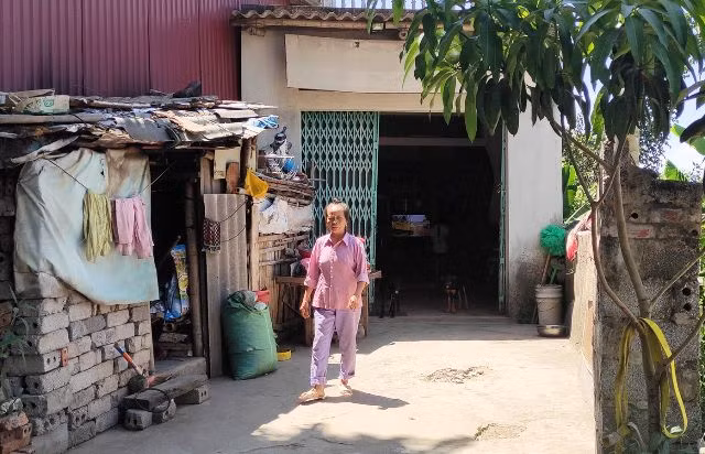 Thanh Hóa: Cận cảnh những hộ cận nghèo, được nhận tiền hỗ trợ Covid-19 ở huyện Yên Định ảnh 6