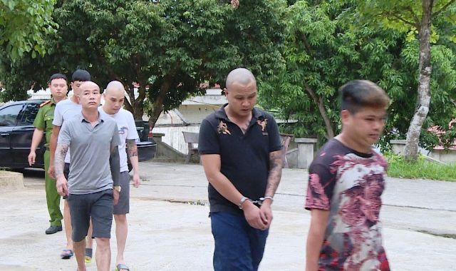 Thanh Hóa: 24 thanh niên nam, nữ "bay lắc" ma túy trong phòng karaoke