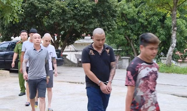 Thanh Hóa: 24 thanh niên nam, nữ "bay lắc" ma túy trong phòng karaoke