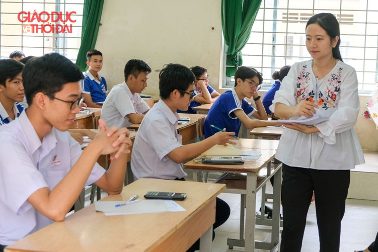 Cần Thơ: Hơn 9.000 HS thi khảo sát chất lượng lớp 12 ảnh 5 Cần Thơ: Hơn 9.000 HS thi khảo sát chất lượng lớp 12 ảnh 5