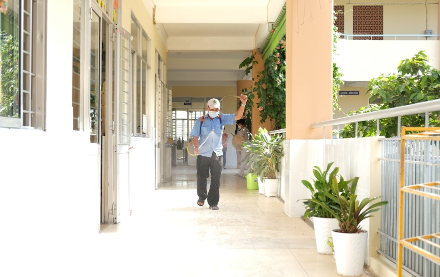Hình ảnh trường học Cần Thơ tất bật chuẩn bị đón HS Tiểu học trở lại trường ảnh 6 Hình ảnh trường học Cần Thơ tất bật chuẩn bị đón HS Tiểu học trở lại trường ảnh 6