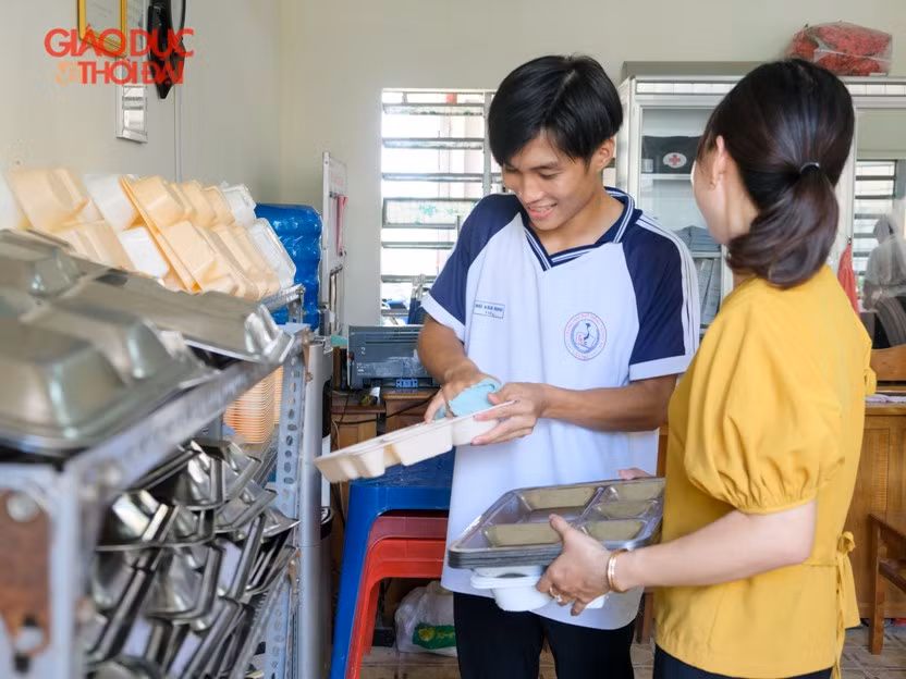 Cần Thơ: Bữa cơm ấm lòng những ngày ôn thi ảnh 20