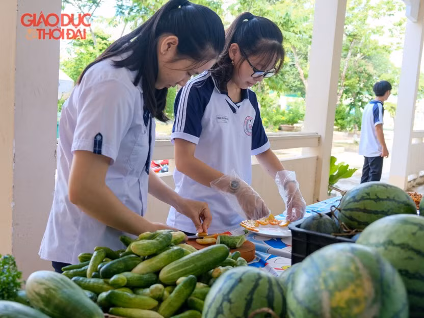 Cần Thơ: Bữa cơm ấm lòng những ngày ôn thi ảnh 5