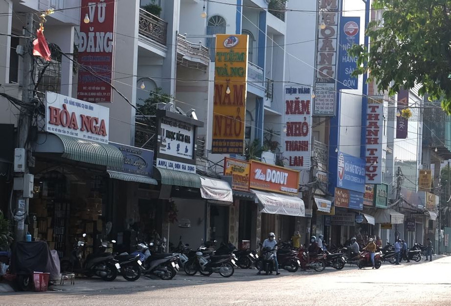 Cần Thơ: Người dân chủ quan những ngày cuối cách ly xã hội ảnh 2 Cần Thơ: Người dân chủ quan những ngày cuối cách ly xã hội ảnh 2