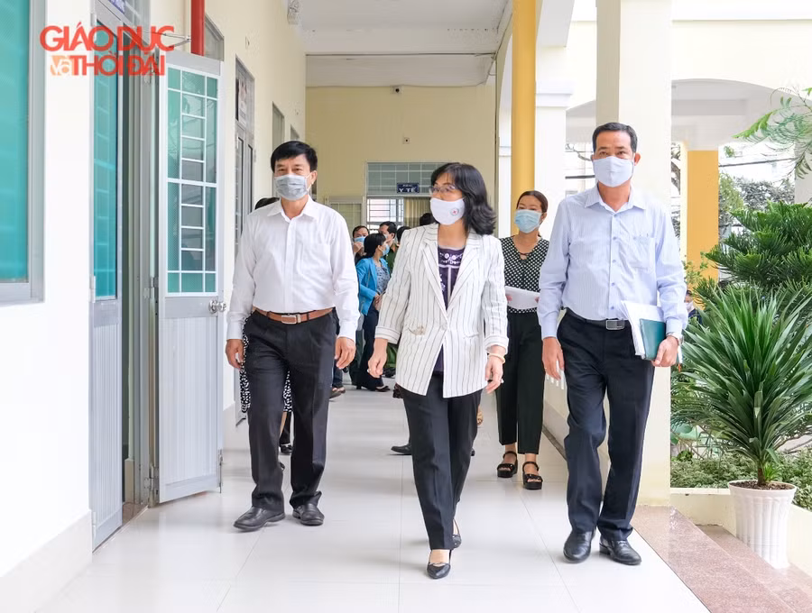 Cần Thơ: Lãnh đạo thành phố kiểm tra công tác chuẩn bị thi tốt nghiệp THPT ảnh 1