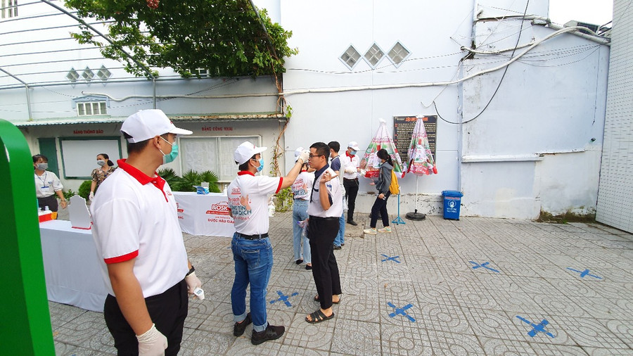 Phòng dịch nghiêm ngặt trong buổi thi đầu tiên ảnh 3 Phòng dịch nghiêm ngặt trong buổi thi đầu tiên ảnh 3