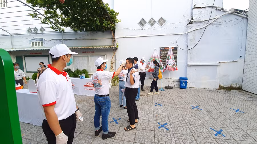Phòng dịch nghiêm ngặt trong buổi thi đầu tiên ảnh 3