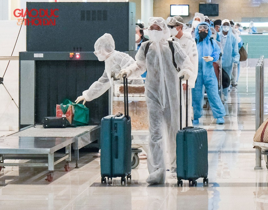 Sân bay Cần Thơ đón gần 400 công dân Việt Nam từ vùng dịch về nước Sân bay Cần Thơ đón gần 400 công dân Việt Nam từ vùng dịch về nước