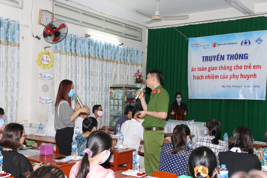 Tiền Giang: Tăng cường tuyên truyền ATGT cho phụ huynh ảnh 1 Tiền Giang: Tăng cường tuyên truyền ATGT cho phụ huynh ảnh 1