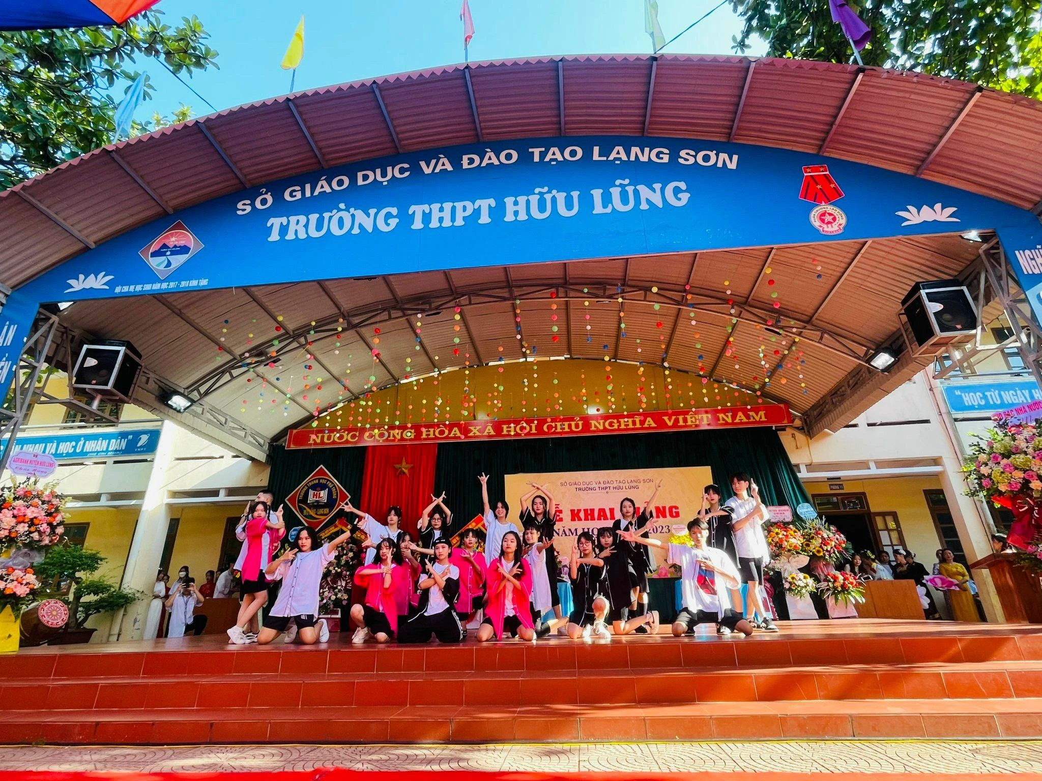 Trường THPT Hữu Lũng, Lạng Sơn, khai giảng năm học 2022 - 2023.
