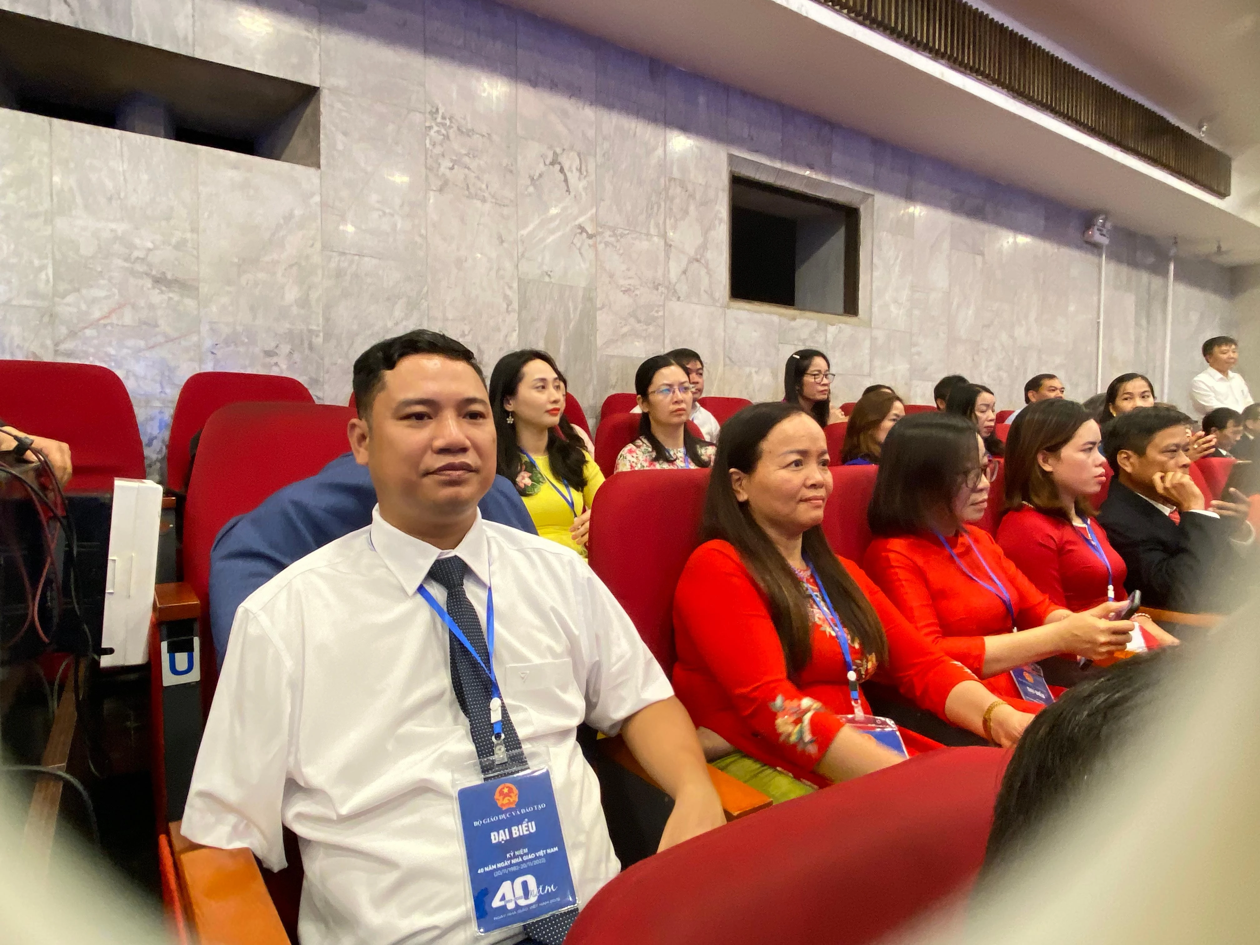 Thầy Đỗ Thế Tùng - giáo viên Trường Phổ thông Dân tộc bán trú THCS xã Lâm Ca (Lạng Sơn).