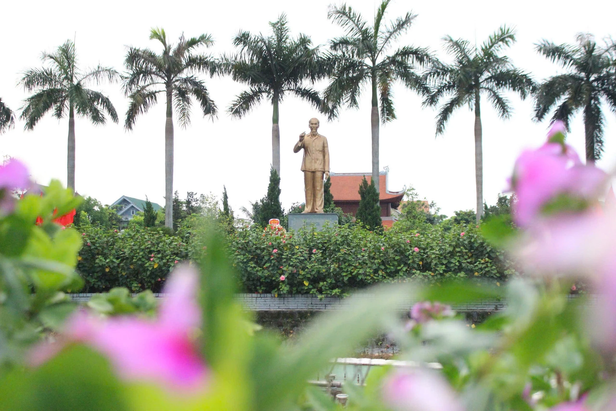 Khu lưu niệm Bác Hồ về thăm Hà Tĩnh tại TP Hà Tĩnh.