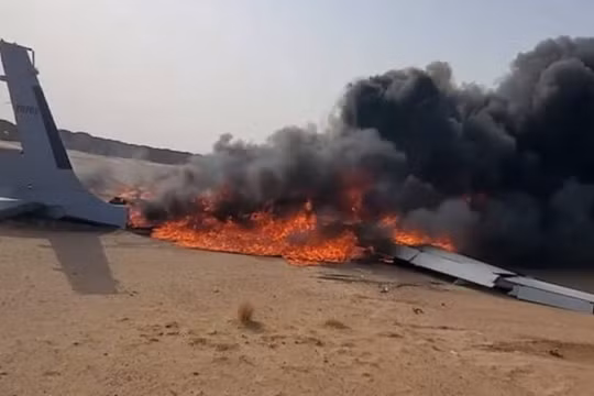 Một UAV do Saudi Arabia vận hành bị lực lượng Houthi bắn hạ ở Yemen.