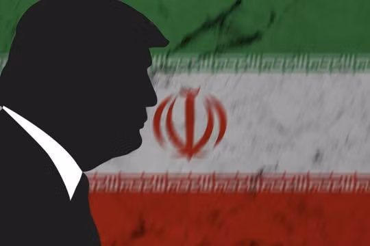 Tổng thống Mỹ Donald Trump dọa ném bom các cây cầu và nhà máy điện nếu Iran tiếp tục tấn công tàu thuyền ở eo biển Hormuz.