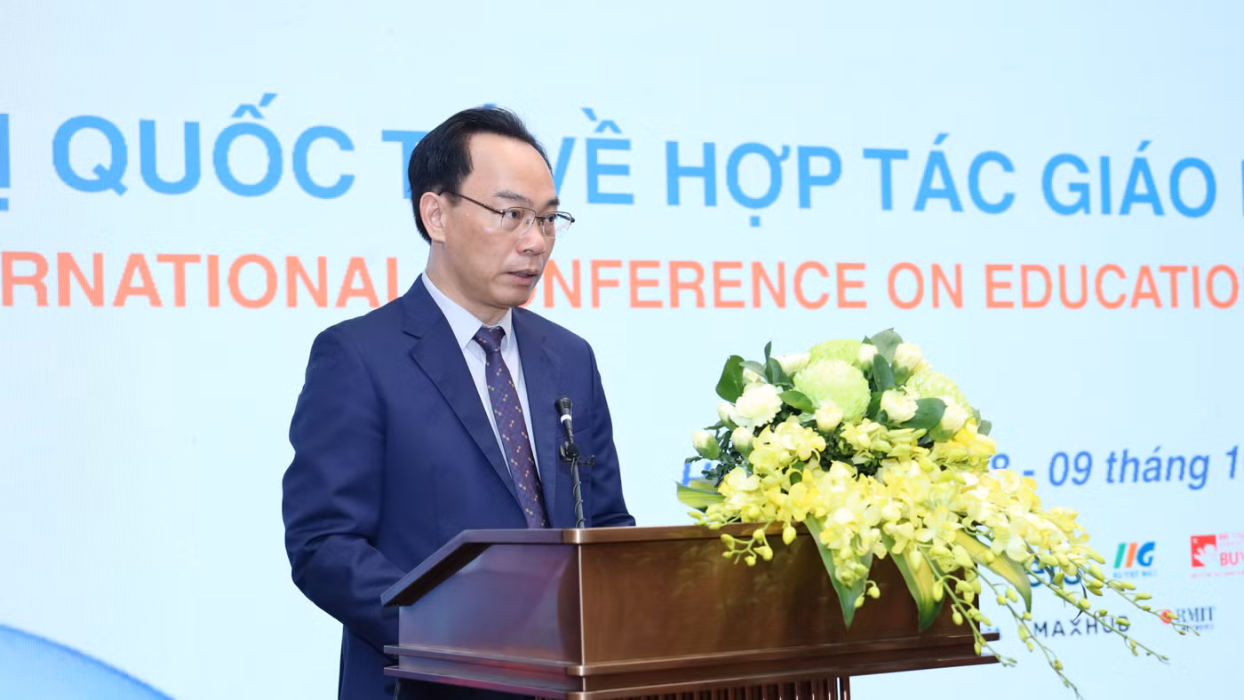 Bộ trưởng Hoàng Minh Sơn phát biểu khai mạc hội nghị.