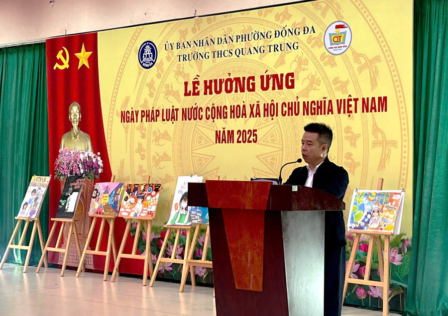 Ông Nguyễn Trọng Hải, Phó Chủ tịch UBND phường Đống Đa phát biểu. z7183889092626-b293adde2c3d011c3c7b192537f5b345.jpg