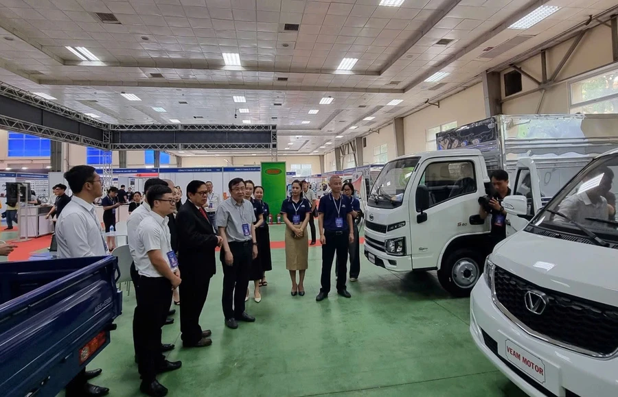 Công nghiệp ô tô Việt và cơ hội chuyển mình trước làn sóng mới 