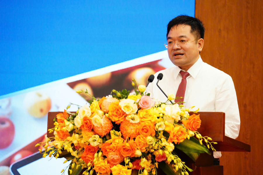 Ông Nguyễn Văn Minh - Tổng Biên tập Báo Công Thương phát biểu tại diễn đàn a-minh-09062586.jpg