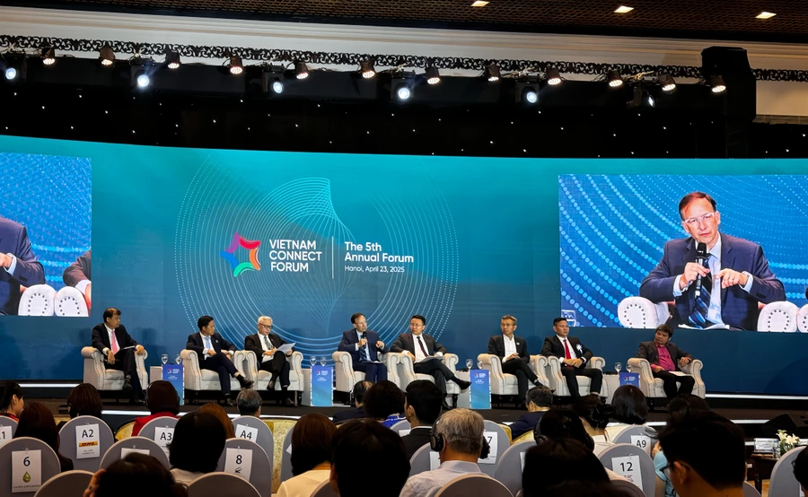 Phiên thảo luận giữa lãnh đạo ban ngành và các doanh nghiệp về Chiến lược FDI trong kỷ nguyên mới