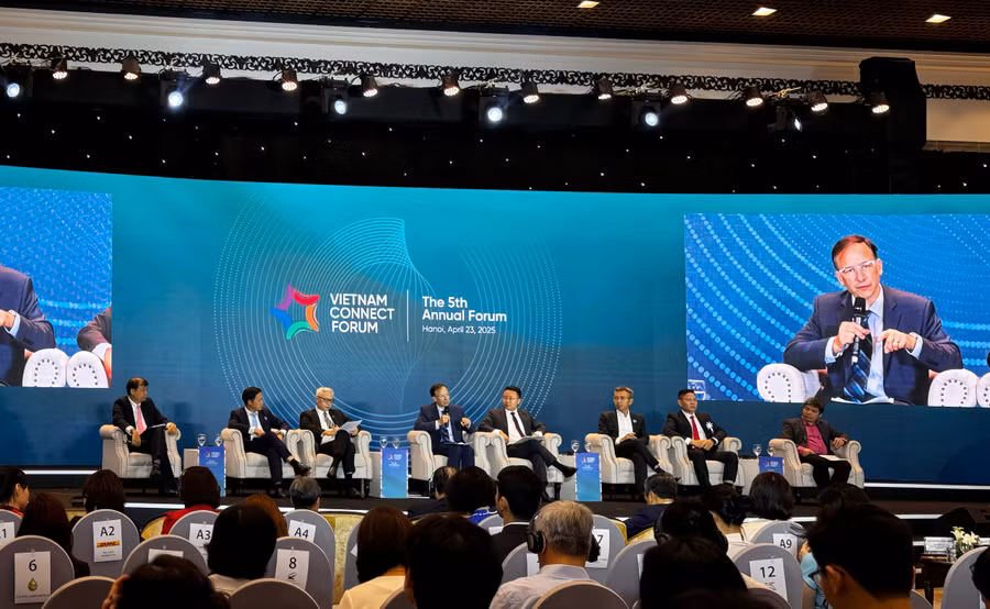 Phiên thảo luận giữa lãnh đạo ban ngành và các doanh nghiệp về Chiến lược FDI trong kỷ nguyên mới