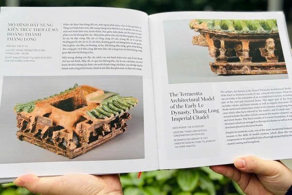 Cách trình bày song ngữ Việt - Anh giúp mở rộng phạm vi tiếp cận, đưa các giá trị văn hóa Việt Nam đến gần hơn với bạn bè quốc tế.