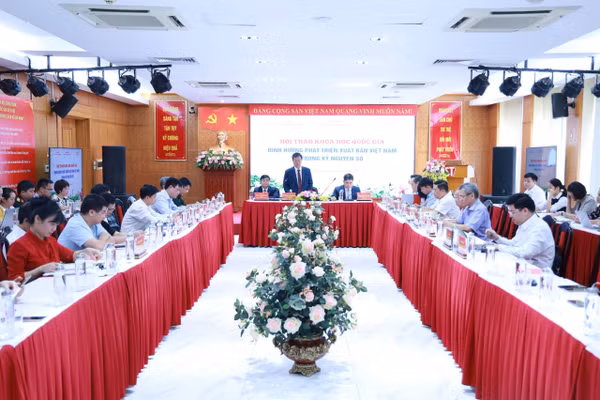 Hội thảo “Định hướng phát triển xuất bản Việt Nam trong kỷ nguyên số” thu hút nhiều chuyên gia, giới quản lý tham dự.
