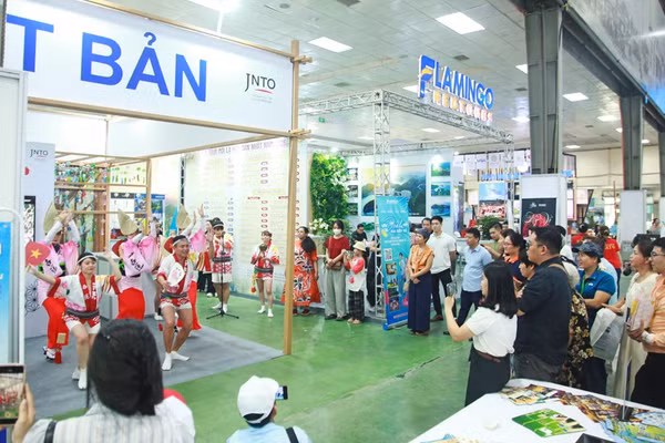 Khoảng 15.000 tour và sản phẩm du lịch khuyến mãi được cung cấp tại hội chợ - Ảnh: TITC.