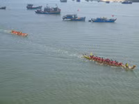 Quảng Bình: Đua thuyền truyền thống trên sông Nhật Lệ ảnh 3