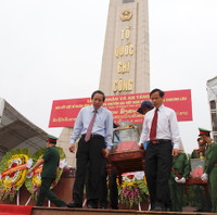 Quảng Bình: Truy điệu và an táng các Anh hùng liệt sĩ hi sinh tại Lào ảnh 3 Quảng Bình: Truy điệu và an táng các Anh hùng liệt sĩ hi sinh tại Lào ảnh 3