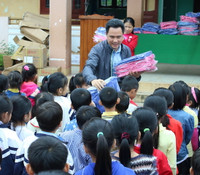 Quảng Bình: Chia sẻ khó khăn cùng học sinh vùng lũ ảnh 4 Quảng Bình: Chia sẻ khó khăn cùng học sinh vùng lũ ảnh 4