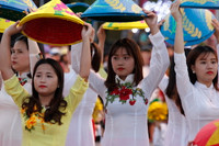 Quảng Bình: Trình diễn lễ hội đường phố ảnh 6 Quảng Bình: Trình diễn lễ hội đường phố ảnh 6