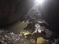 Chuyên gia hang động Hoàng gia Anh nói về lắp thang vượt thạch nhũ hang Sơn Đoòng ảnh 3 Chuyên gia hang động Hoàng gia Anh nói về lắp thang vượt thạch nhũ hang Sơn Đoòng ảnh 3