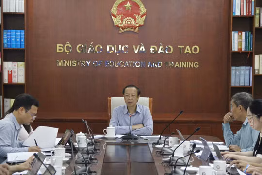 Tổ chức Lễ tuyên dương nhà giáo tiêu biểu theo hướng thực chất