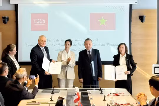 Chuyên gia Pháp sẽ sang Việt Nam giảng dạy khoa học và kỹ thuật hạt nhân