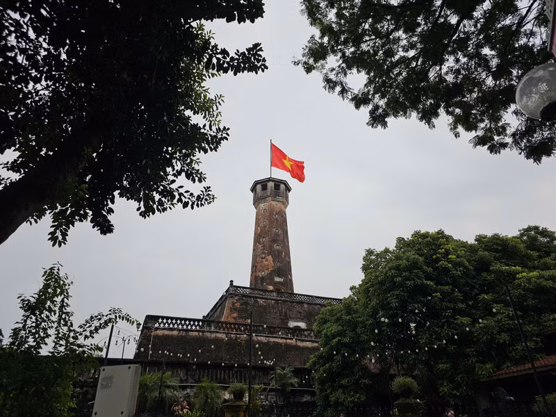 Cột cờ Hà Nội là 'chứng nhân lịch sử' của Thủ đô qua từng năm tháng. 10.jpeg