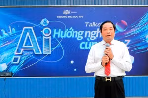 Tiến sĩ Phùng Kim Phú, Hiệu trưởng Trường THPT Hoàng Diệu (TP Cần Thơ) nói về quá trình đưa AI vào trường học.
