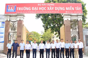 Trường ĐH Xây dựng Miền Tây tiếp nhận 2 cơ sở đào tạo từ Trường Cao đẳng Giao thông Vận tải Trung ương III tại TP Cần Thơ.