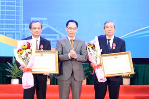 Quyền Bộ trưởng Hoàng Minh Sơn dự Lễ kỷ niệm 60 năm thành lập Đại học Cần Thơ