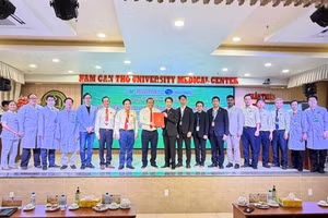 Bệnh viện ĐH Nam Cần Thơ là đơn vị y tế đầu tiên của ĐBSCL nhận chứng nhận AACI.