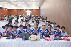 Các thí sinh hào hứng chờ tham gia cuộc thi Robothon cấp TP Cần Thơ năm 2025.