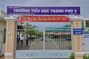 Trường Tiểu học Thạnh Phú 3 được xây dựng trên phần đất chùa Prêk On Đơk hiến tặng.