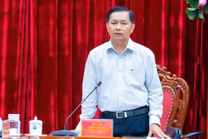 Bí thư Tỉnh ủy Vĩnh Long Trần Văn Lâu.