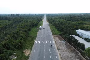 Cao tốc Cần Thơ - Cà Mau vừa thông xe toàn tuyến hôm 19/1.