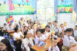 Nghị quyết 71-NQ/TW có nhiều chính sách hướng đến học sinh, sinh viên.